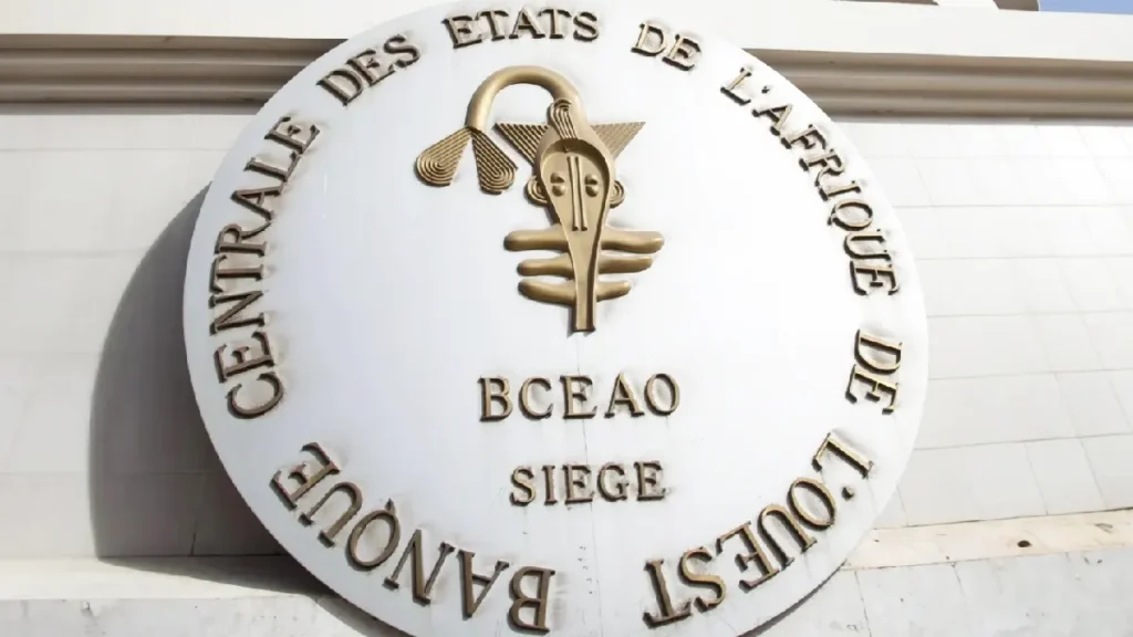 BCEAO : Les Togolais étrangers peuvent désormais ouvrir des comptes en francs CFA
